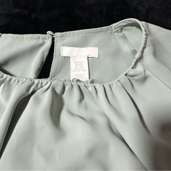 H&M Elegant White Blouse with Long Sleeves - Picture 6 of 7